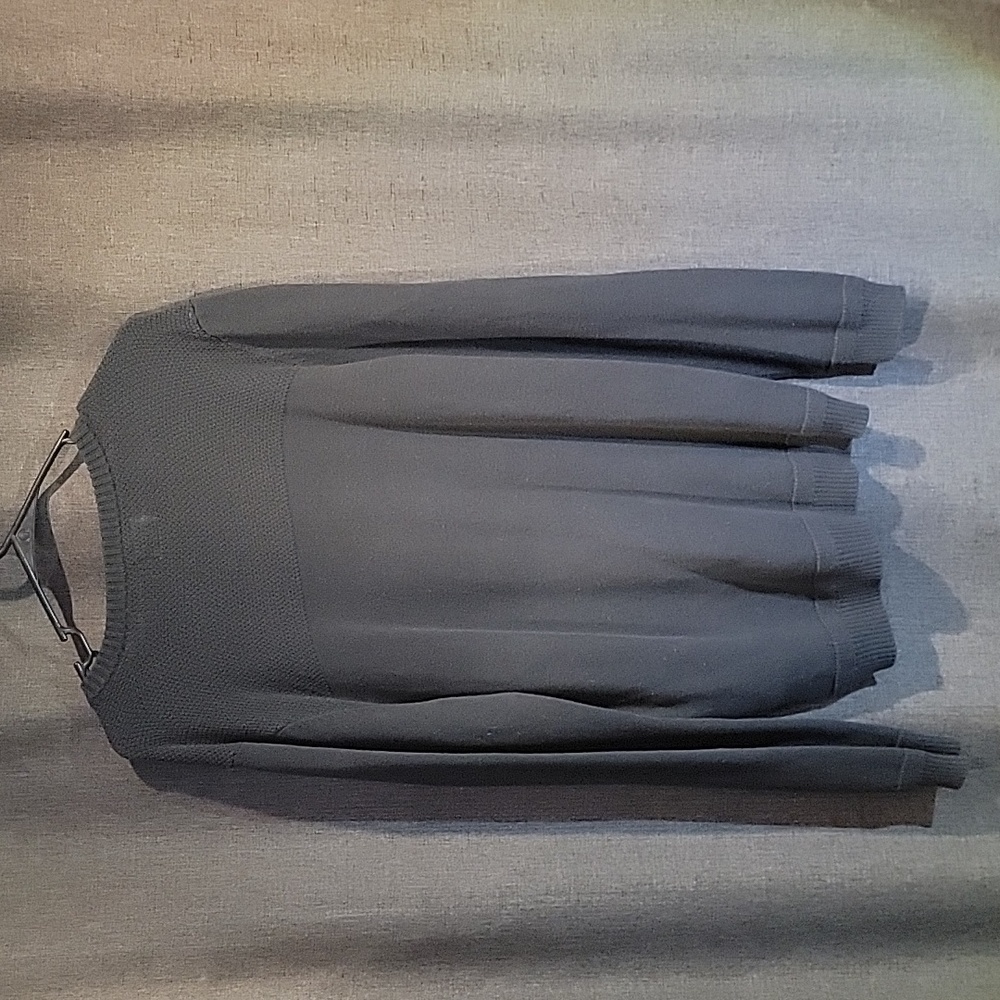 levi's sweater - Picture 3 of 3
